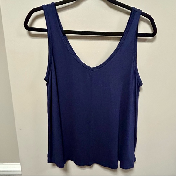 Navy Blue Sleeveless Women's Top Blue Sol Sz S NWT - Picture 1 of 5